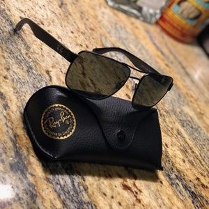 RAY-BANS SUNGLASSES**EXCELLENT CONDITON